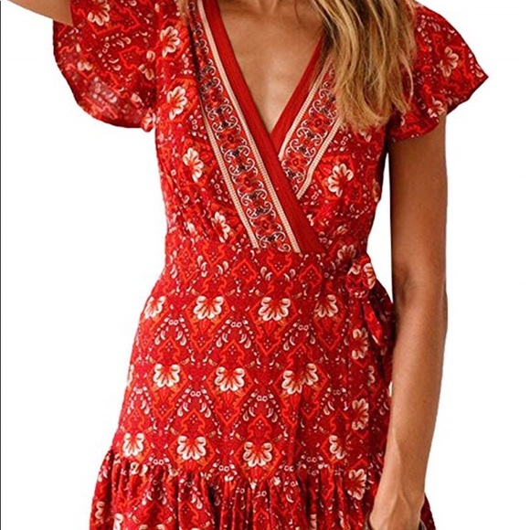 Red floral mini dress - Picture 2 of 8